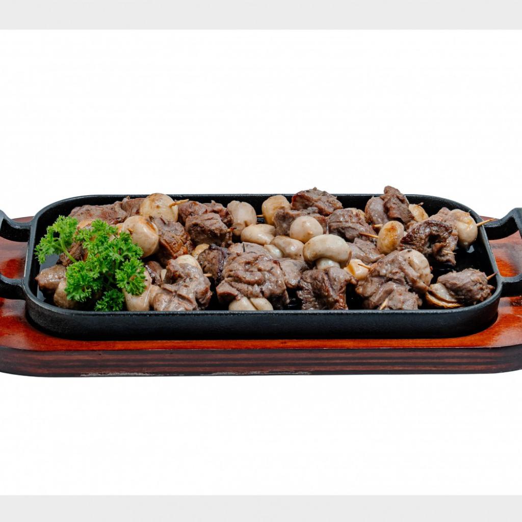 Qo'ziqorinli qo'zichoq jizzasi