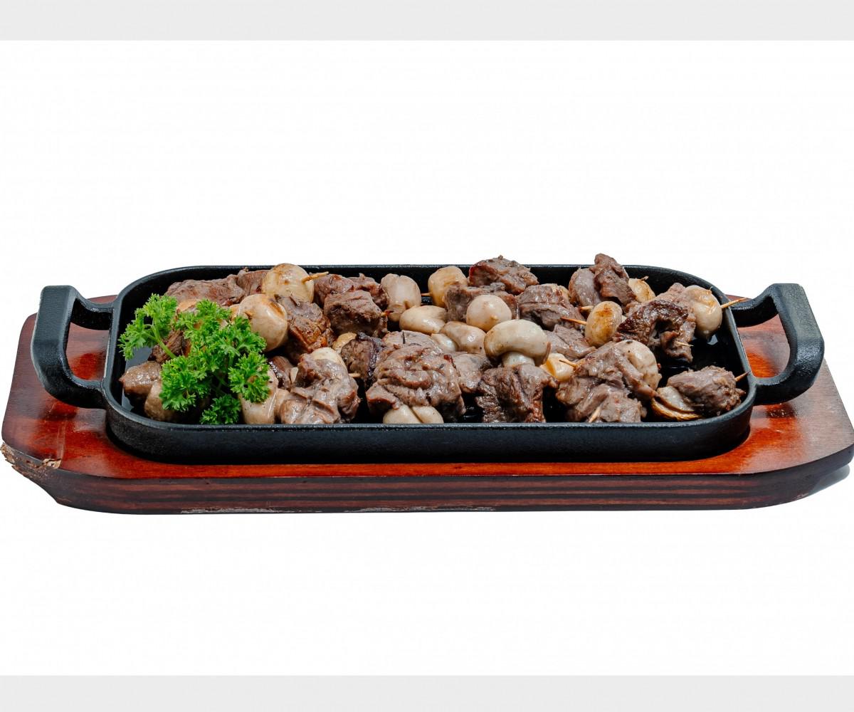 Qo'ziqorinli qo'zichoq jizzasi