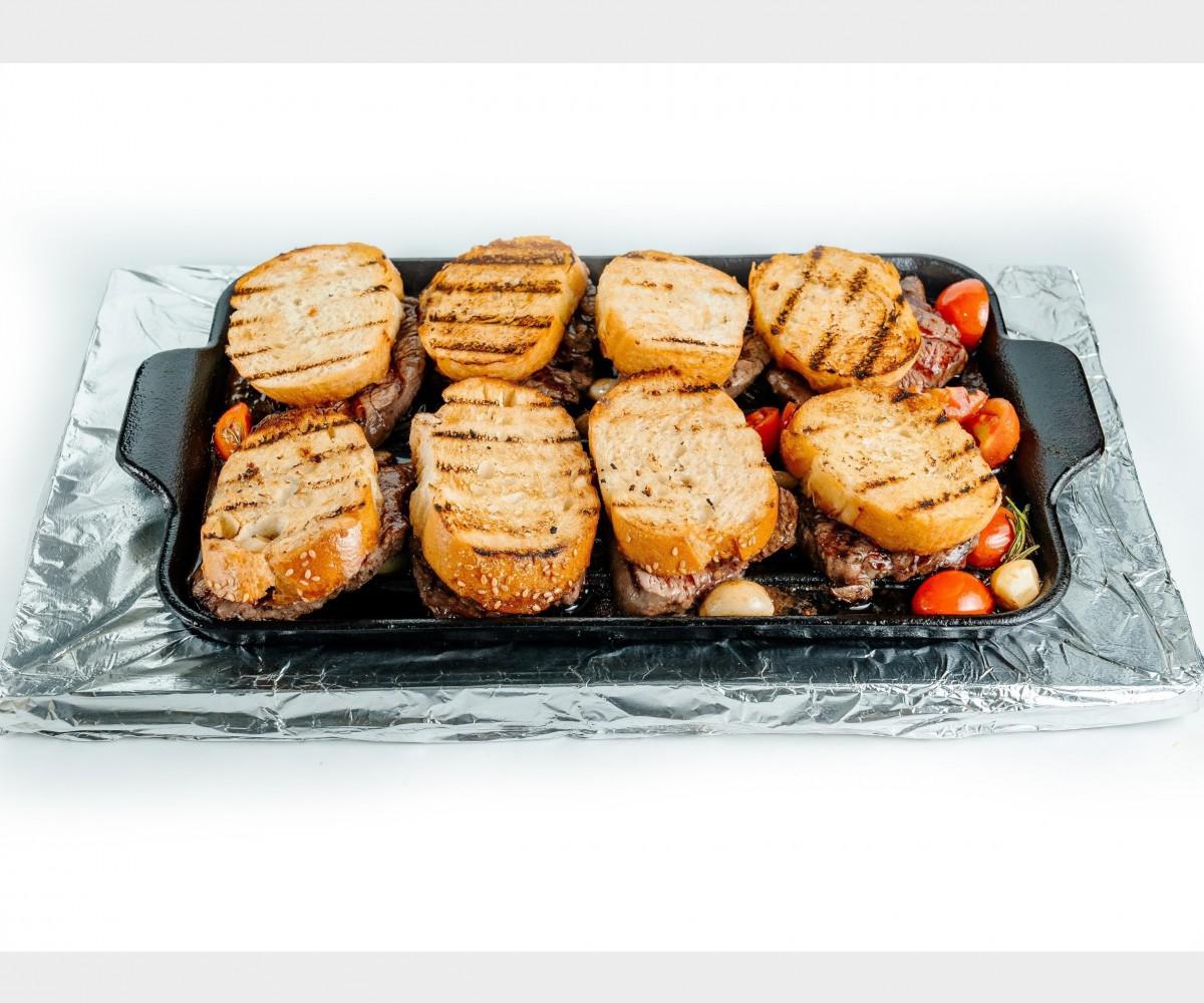 Eritilgan sariyog 'bilan bonza