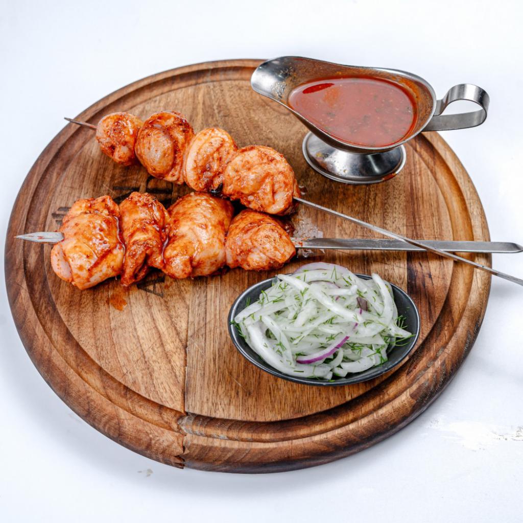 Tovuq son qismidan tayyorlangan shashlik 160 g